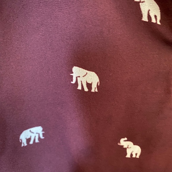 Burgundy elephant-print blouse! Size S, brand is Twik (Simons) - Picture 3 of 5